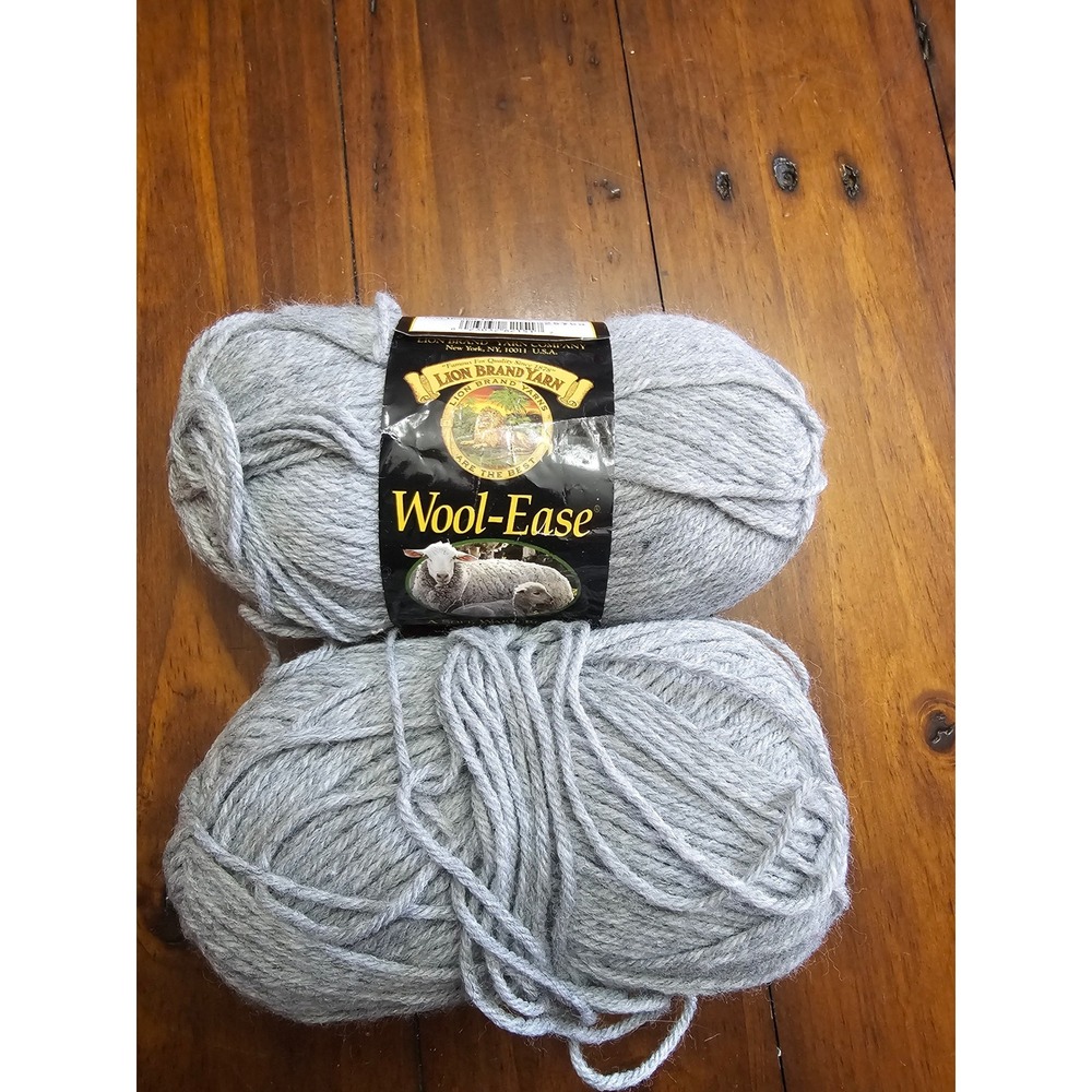 Lion Brand Wool-Ease Yarn Grey Heather 151 Worsted Weight 2 Skeins Lot 25798